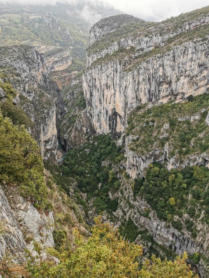 La Peyregoune, Logement En Pleine Nature Et Table D'Hotes Blieux Zewnętrze zdjęcie