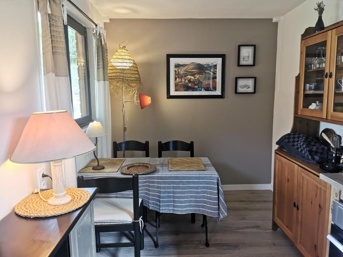 La Peyregoune, Logement En Pleine Nature Et Table D'Hotes Blieux Zewnętrze zdjęcie