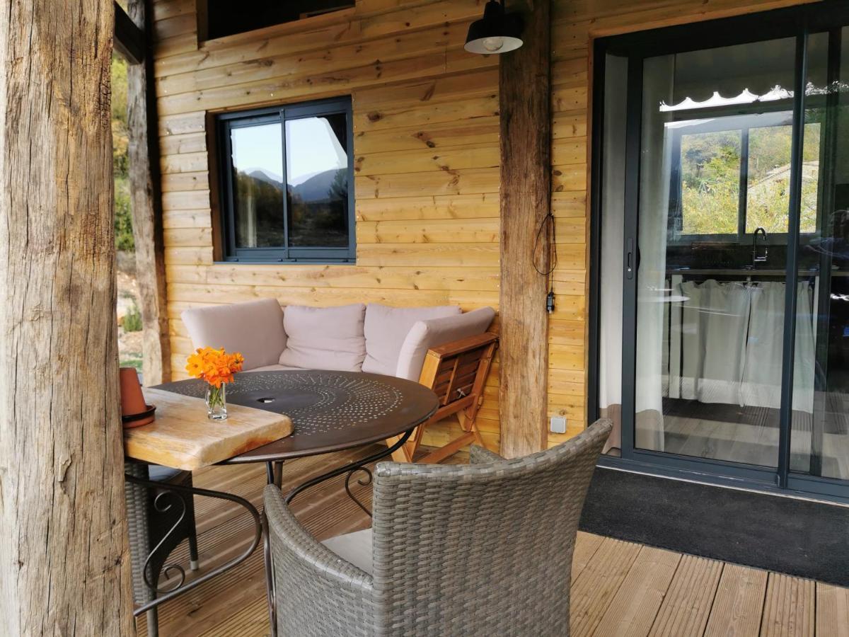 La Peyregoune, Logement En Pleine Nature Et Table D'Hotes Blieux Zewnętrze zdjęcie
