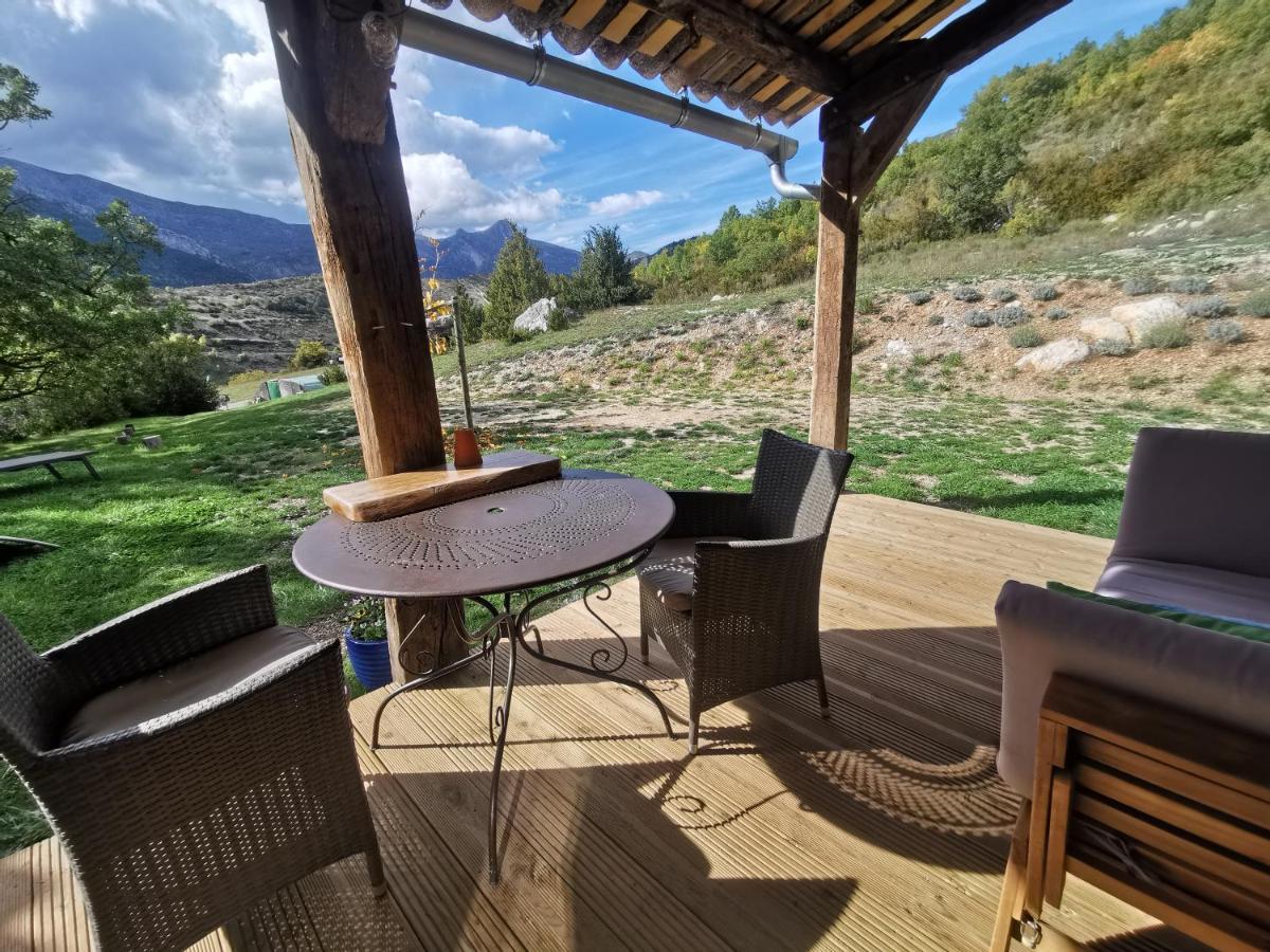 La Peyregoune, Logement En Pleine Nature Et Table D'Hotes Blieux Zewnętrze zdjęcie